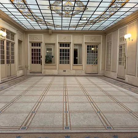 Place A 2 Minutes Du Musee Louvre Vivez A Pied Ubytování v soukromí Paříž