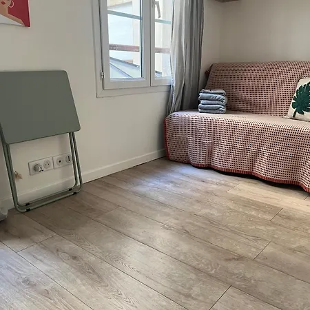 Place à 2 Minutes Du Musée Louvre Vivez à Pied