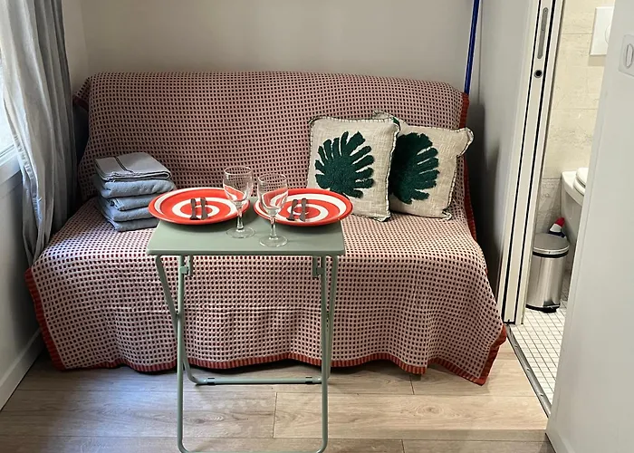 Place A 2 Minutes Du Musee Louvre Vivez A Pied Paris