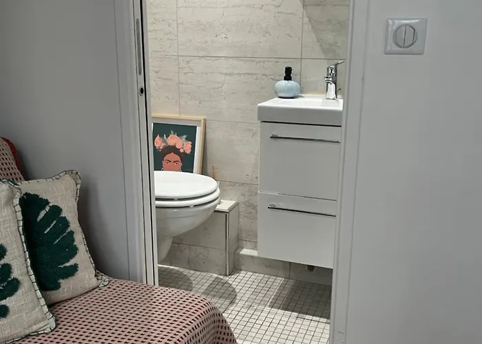 Place A 2 Minutes Du Musee Louvre Vivez A Pied * Paris